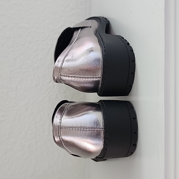 Madden Girl Silver Metallic Penny Loafers size 11 - Picture 4 of 6